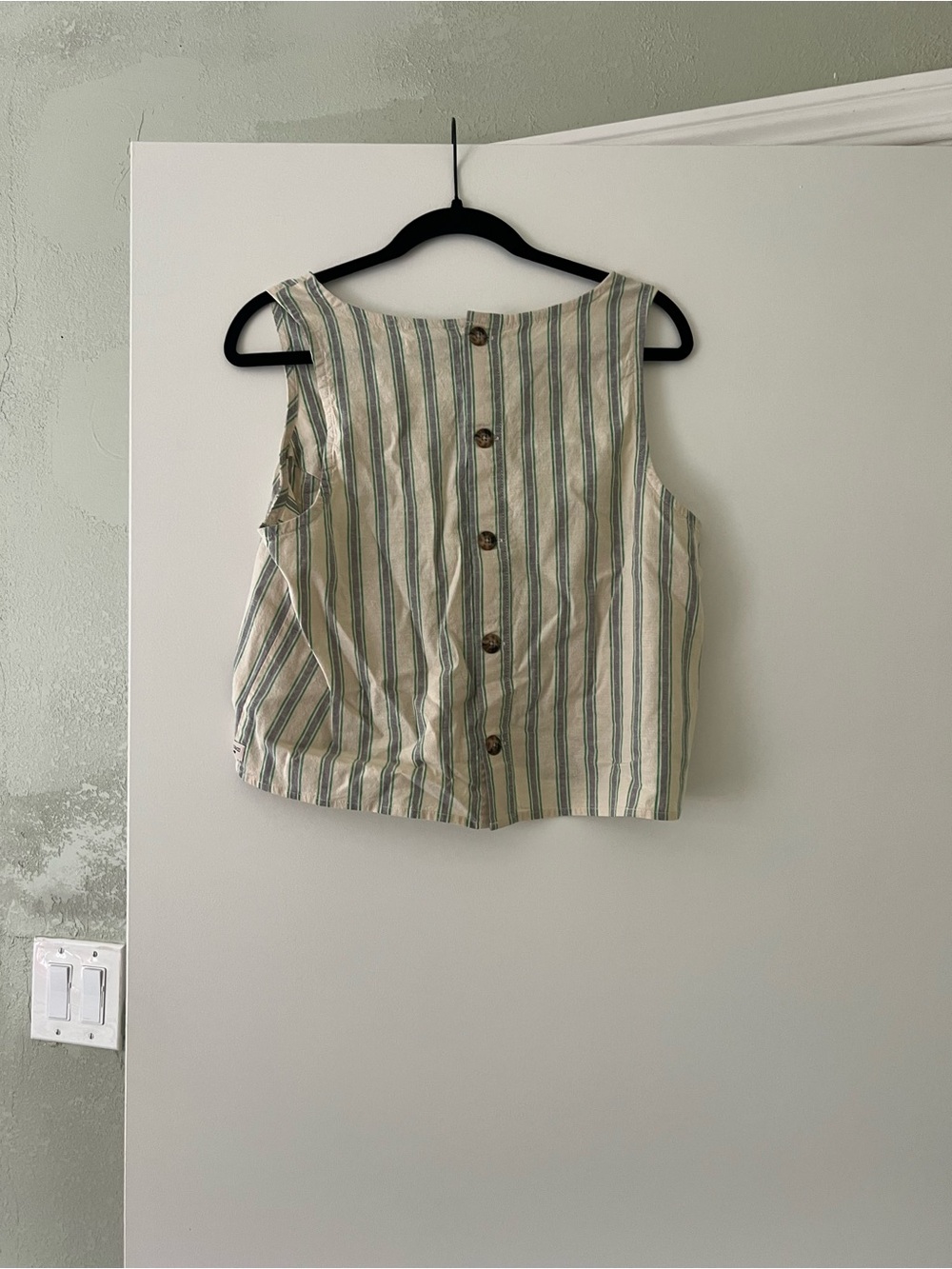 Taj Hemp Button Back Tank - Picture 2 of 2